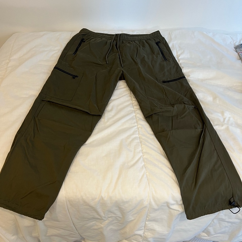 Amnesia Men’s Parachute Baggy Pants